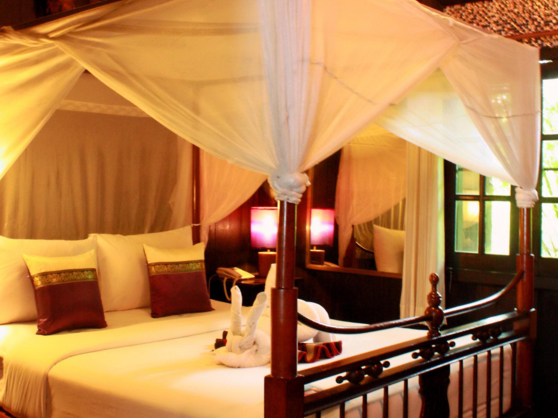 Club One Seven Gay Men Hotel Chiang Mai Bagian luar foto